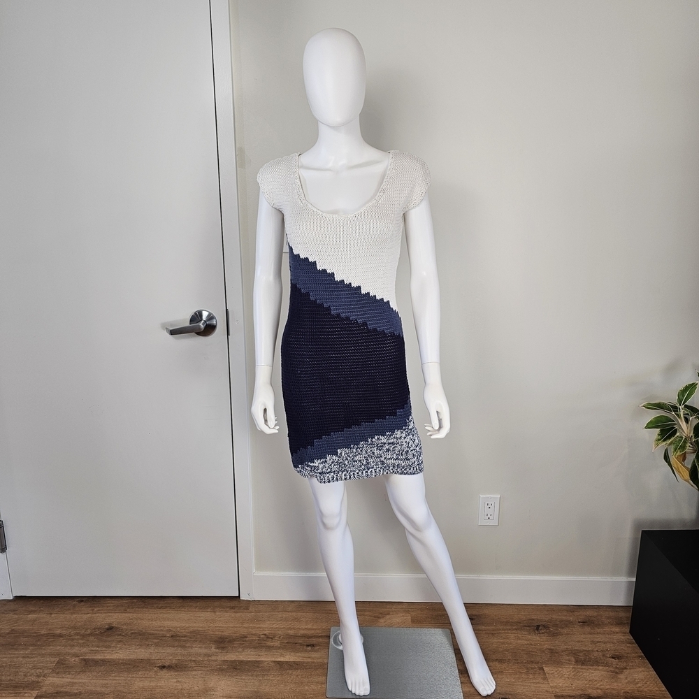 Armani Exchange White and Blue Angular Color Block Sleeveless Knit Dress Sz M